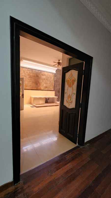 rumah jln moch yamin menteng