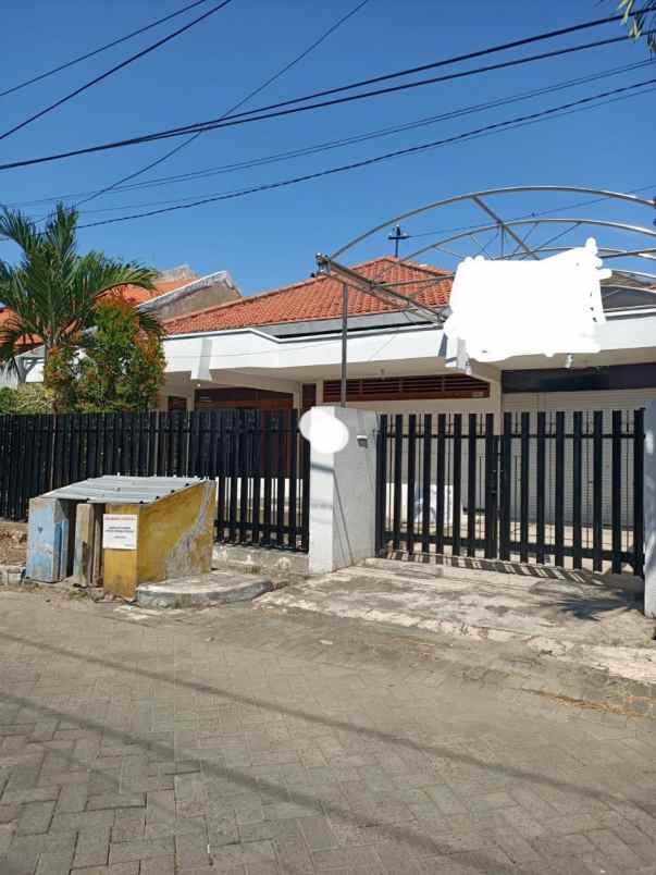 rumah manyar kertoarjo strategis