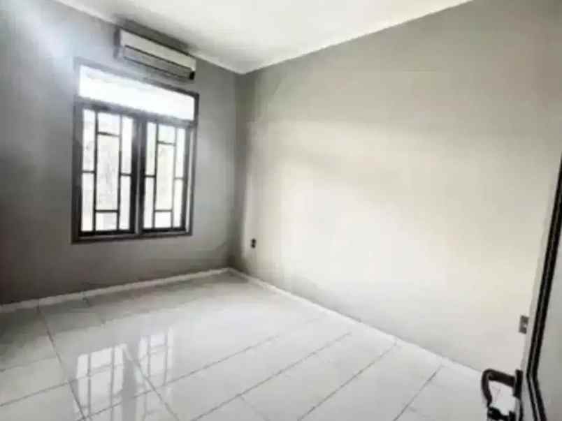 rumah megah di kayu putih pulo gadung