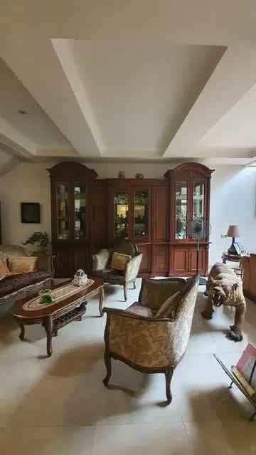 rumah megah di taman bougenvile caman raya jatibening