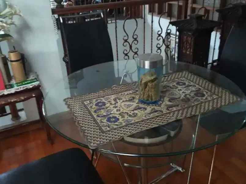 rumah megah di taman bougenvile caman raya jatibening