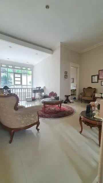 rumah megah di taman bougenvile caman raya jatibening
