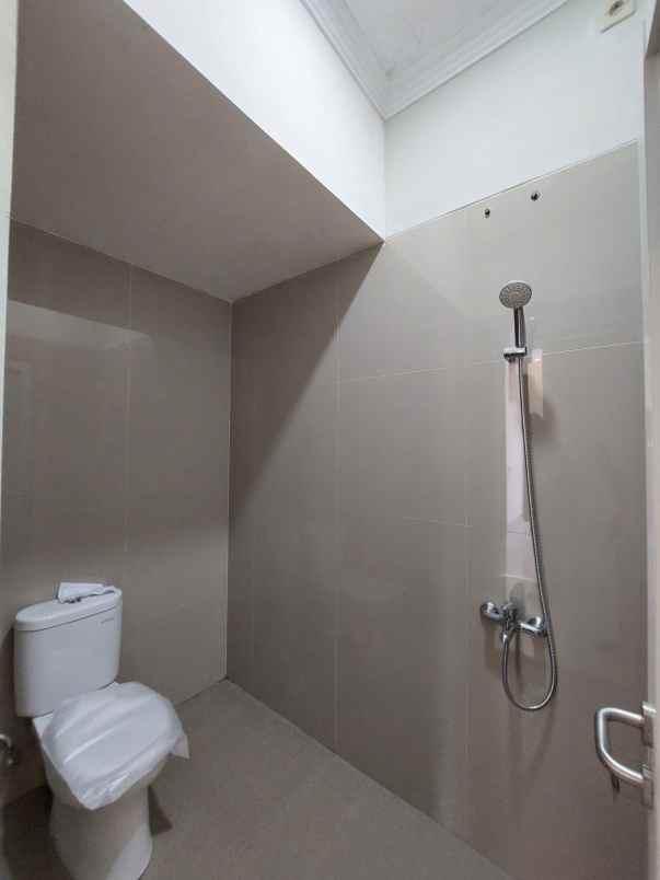 rumah mewah 2 lantai dalam cluster premium prambanan