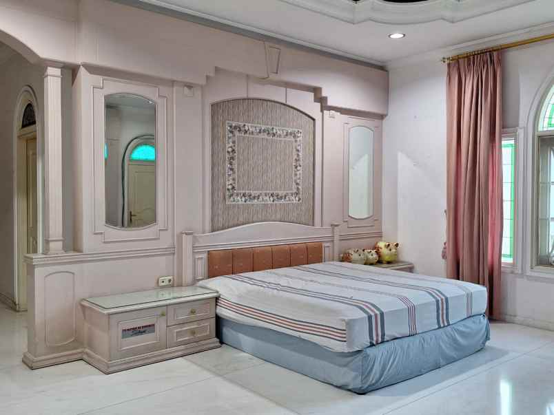 rumah mewah bintang diponggo furnish