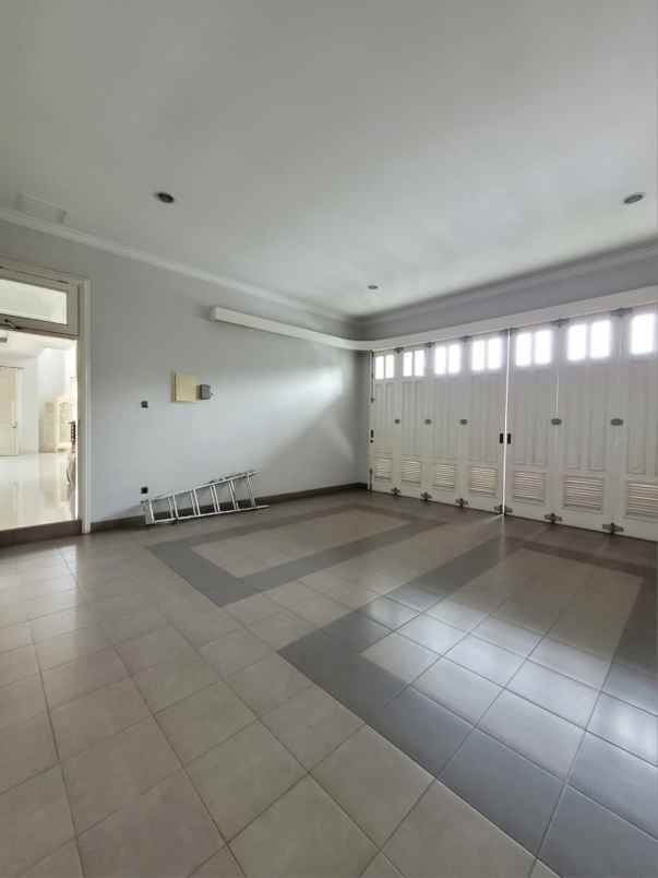rumah mewah furnished dalam komplek di bekasi timur
