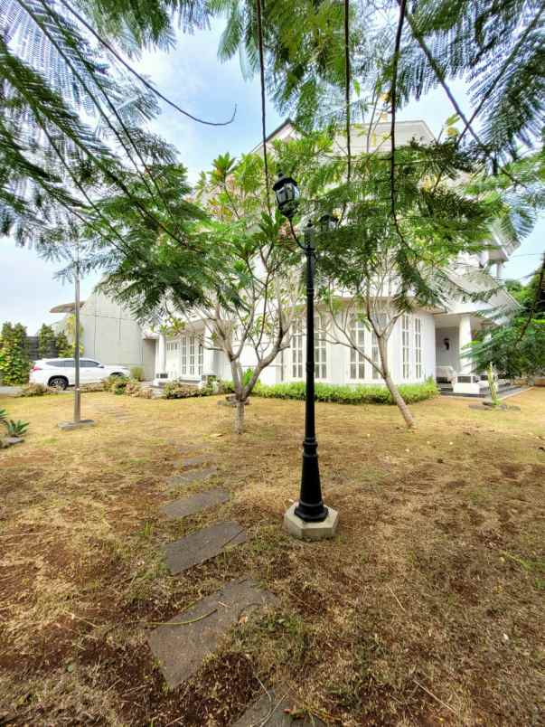 rumah mewah furnished dalam komplek di bekasi timur