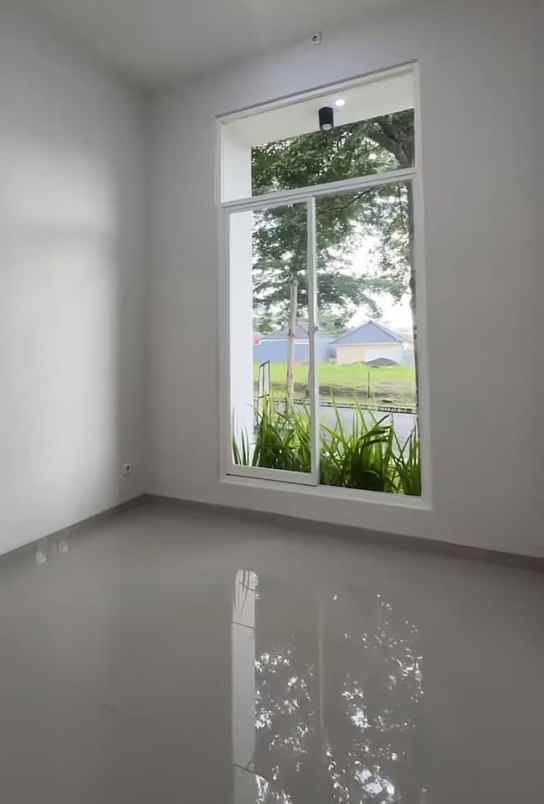 rumah mewah lokasi di bukit indah permai malang