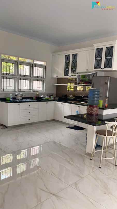 rumah mewah sejuk vieu kota di dago bandung