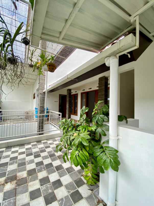 rumah mewah siap huni lokasi griyashanta suhat