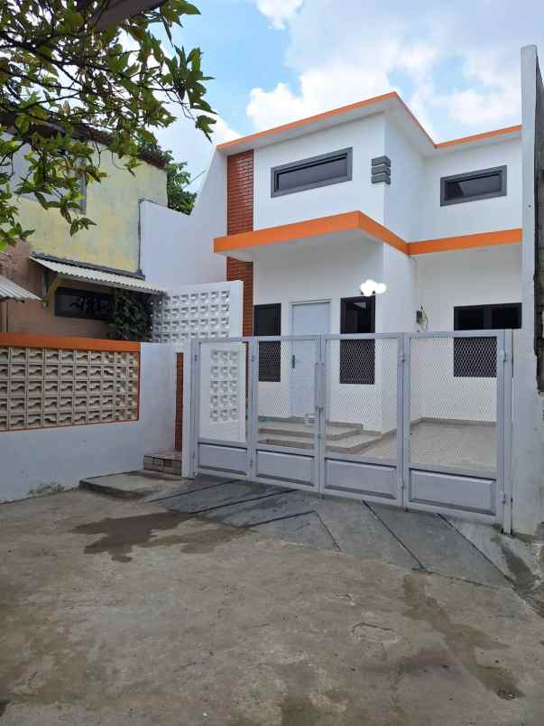 rumah minimalis harga nego di btr 2 bekasi timur