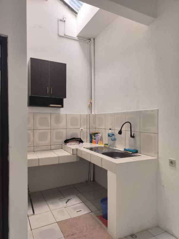 rumah minimalis komplek sariwangi regency akses mudah