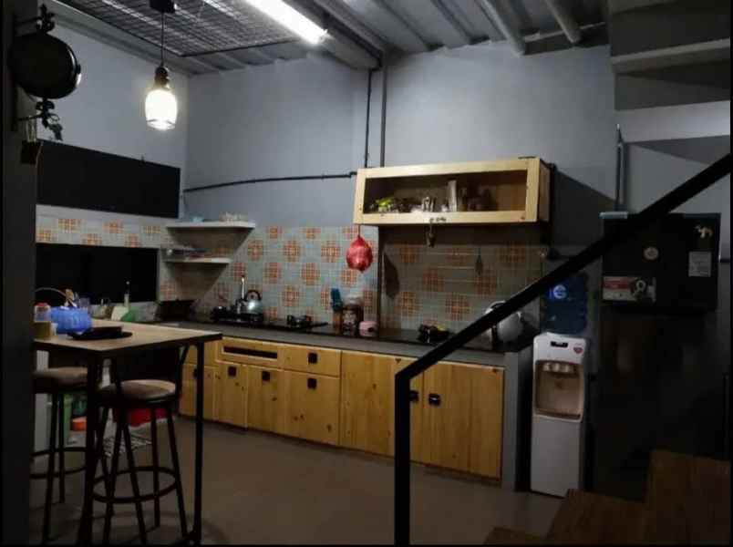 rumah modern minimalis 3 kav jadi 1 di pandanwangi