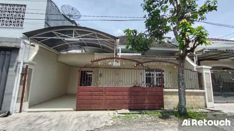 rumah modern siap huni lokasi sulfat malang