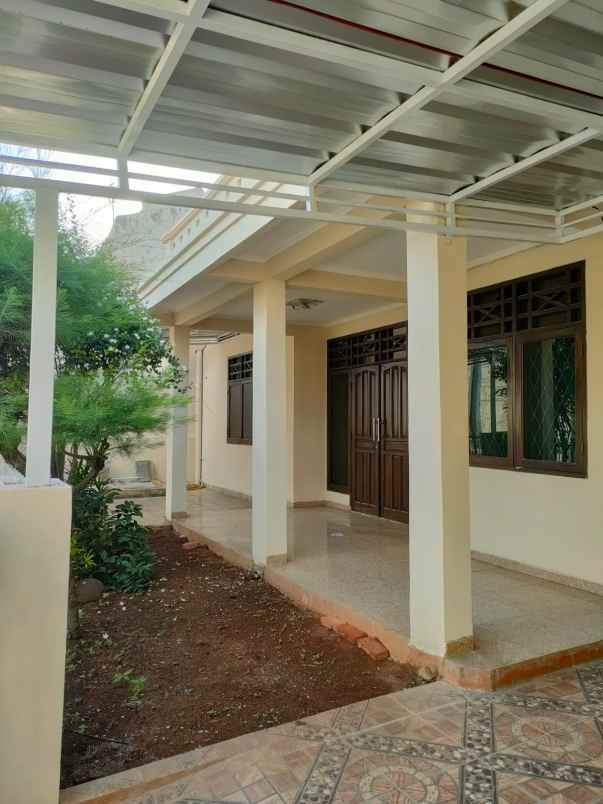 rumah murah banget di jatiwaringin asri pondok gede