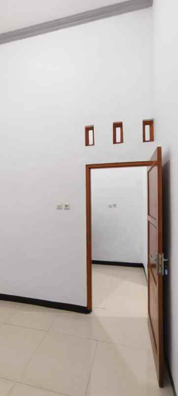 rumah murahh sudah full renovasi siap huni di medokan