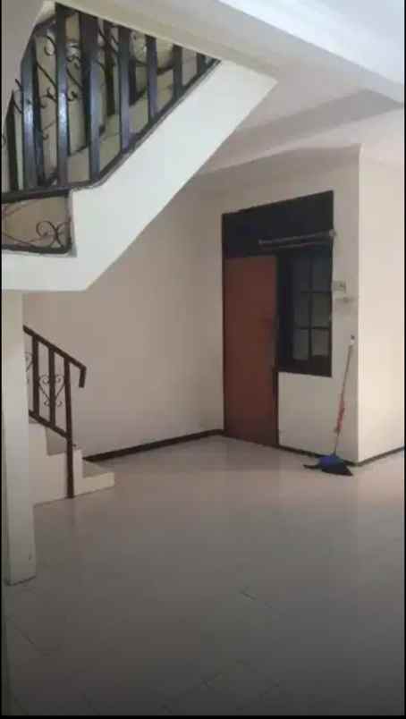 rumah new murah di perumnas klender duren sawit