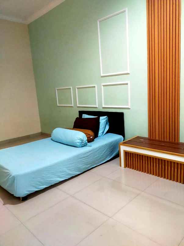 rumah nyaman strategis di arcmanik tengah kota bandung