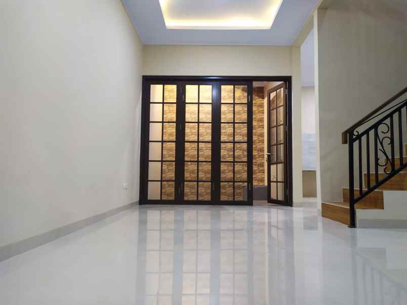 rumah rangkapan jaya pancoran