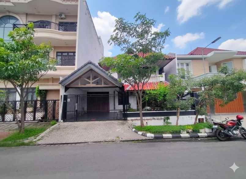 rumah raya sutorejo prima jalan kembar strategis