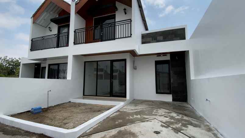 rumah scandinavian modern dekat candi prambanan