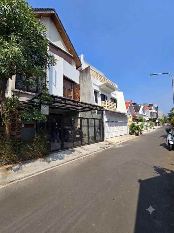 rumah second di area terbaik rawamangun jaktim