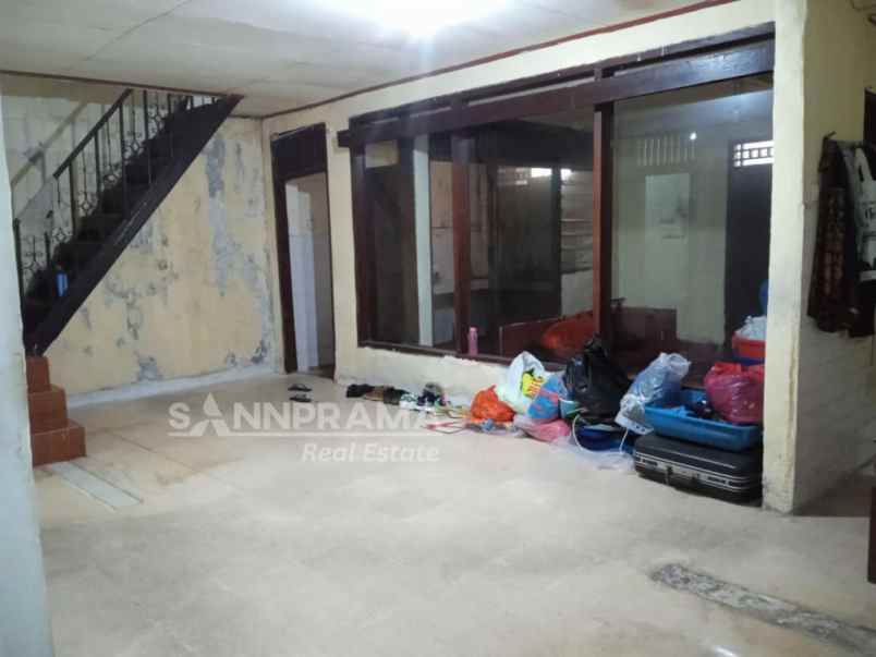 rumah second hitung tanah di beji depok frylin