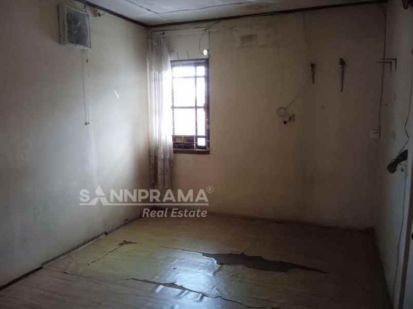 rumah second hitung tanah di beji depok frylin