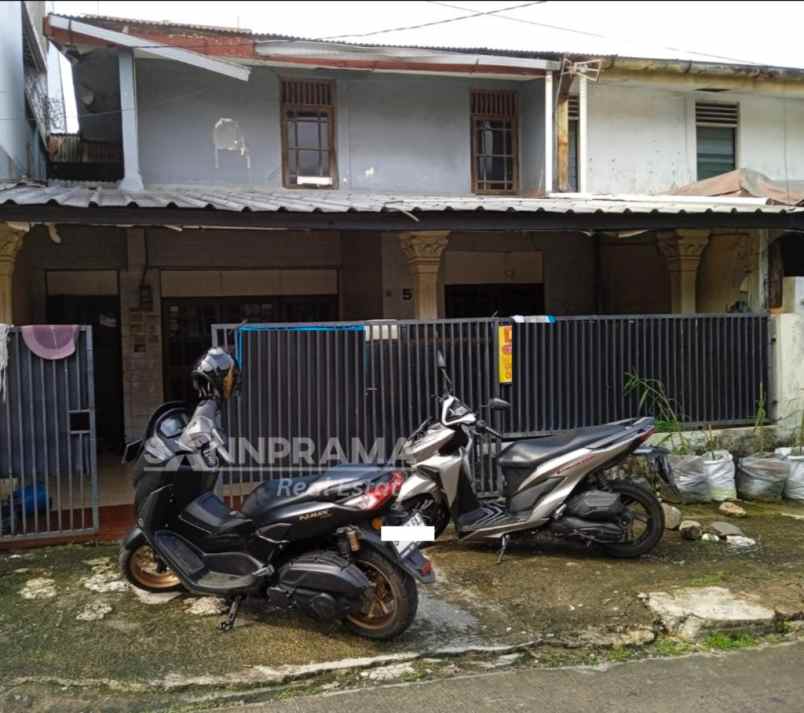 rumah second hitung tanah di beji depok frylin