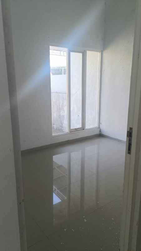 rumah semanggi wonorejo hadap selatan