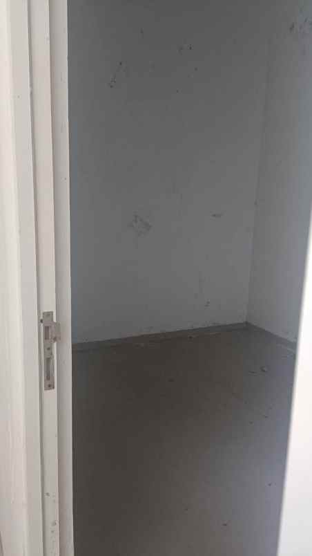 rumah semanggi wonorejo hadap selatan