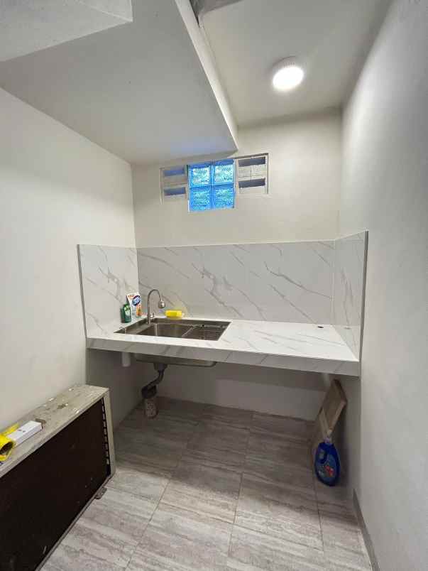 rumah siap huni 2 lantai dekat smk nasional di berbah