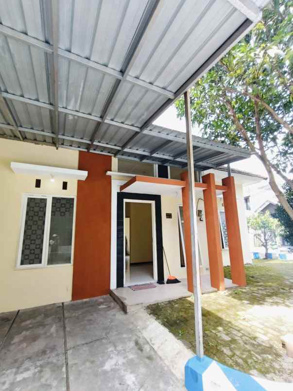 rumah siap huni 800 juta an lokasi saxophone