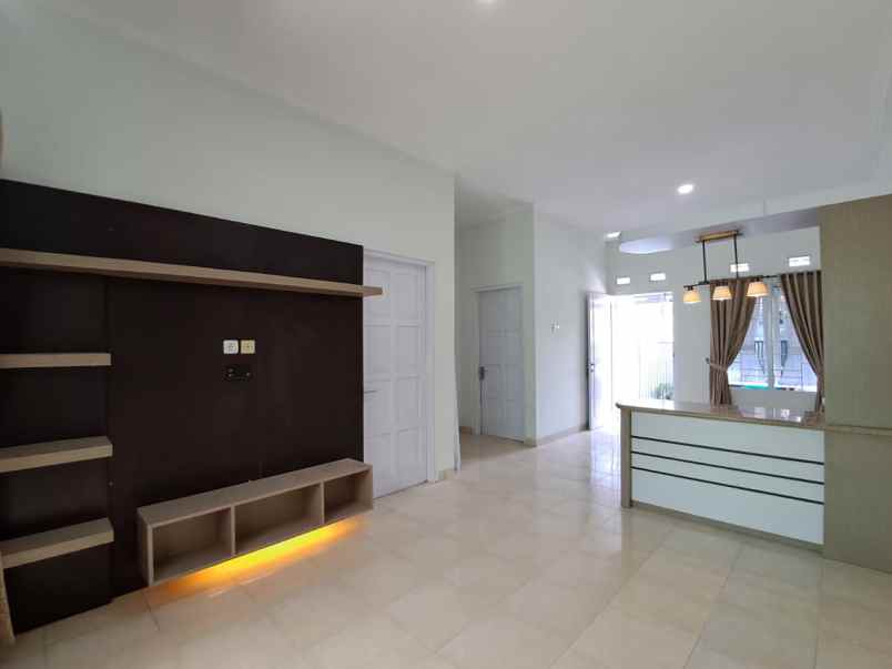 rumah siap huni di jaban jalan damai kaliurang km 8 5