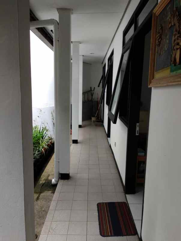 rumah strategis sebelah setrasari mall bandung