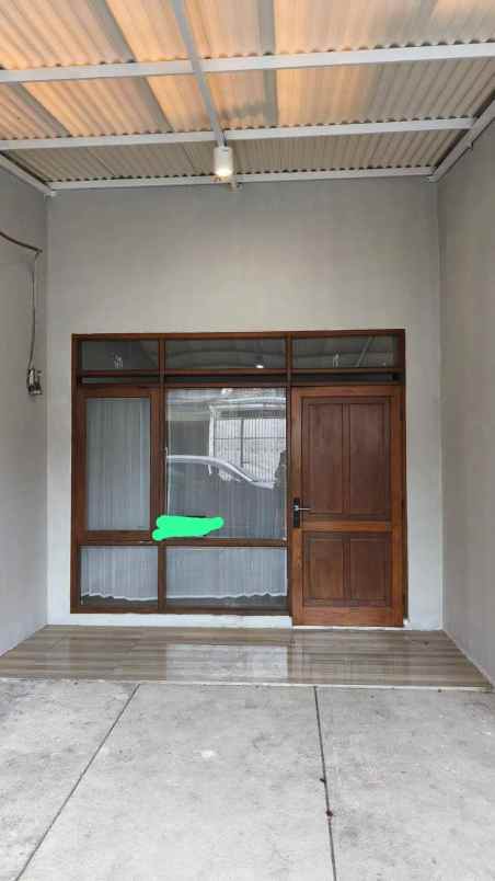 rumah taman holis indah 1 dekat cibolerang tki bandung