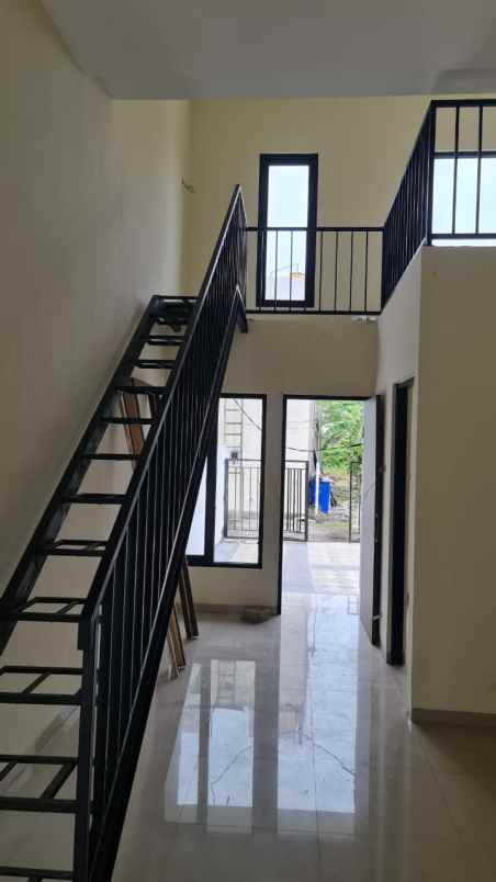 rumah tambak medokan ayu model mezzanine siap huni