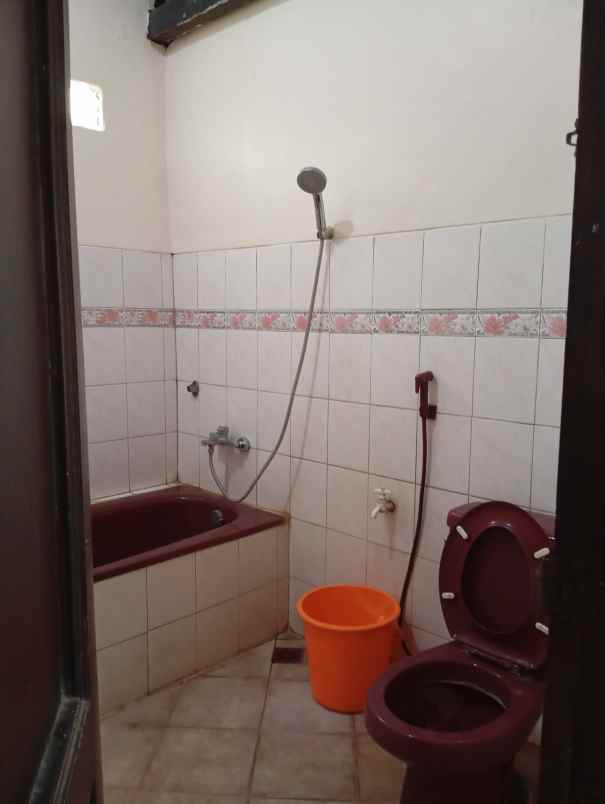 rumah tanah mainroad disariwangi 13 menit tol pasteur