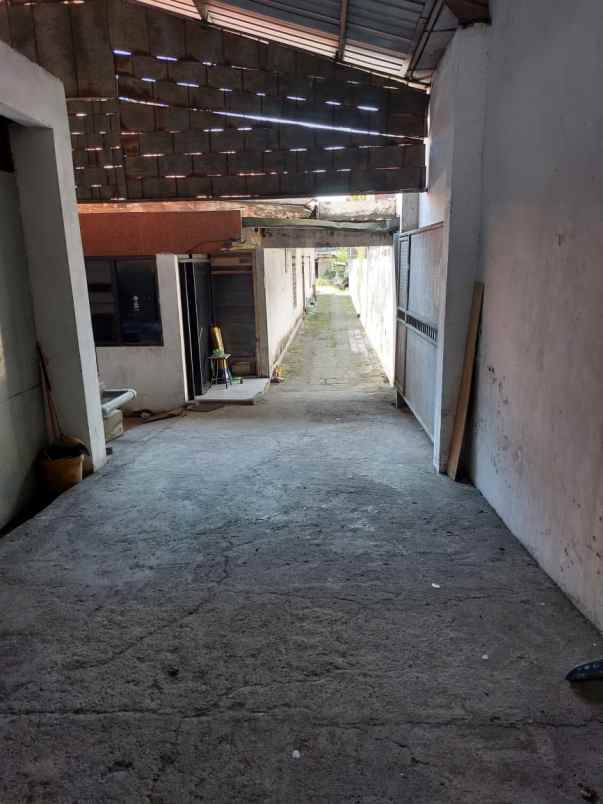 rumah usaha simo jawar nol jalan raya hitung tanah