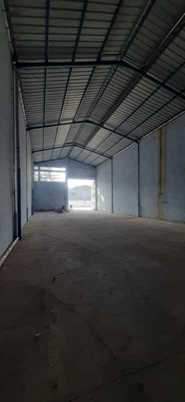 sewa gudang kamal bisnis dadap jak ut