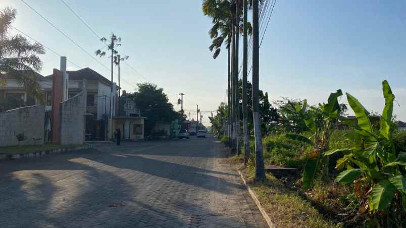 tanah strategis di waru gentan
