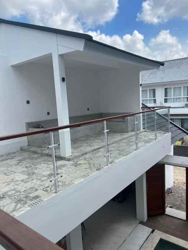 villa new strategis jalan raya canggu kuta utara