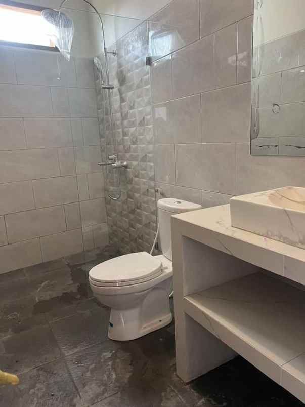 villa new strategis jalan raya canggu kuta utara