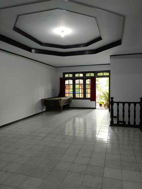 villa puncak dijual dekat istana negara cipanas