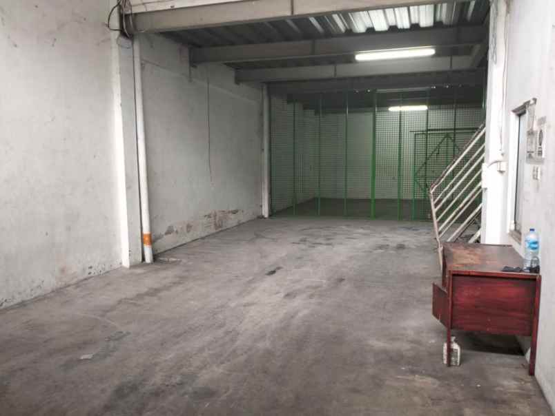 apartemen jl puri lkr luar kembangan