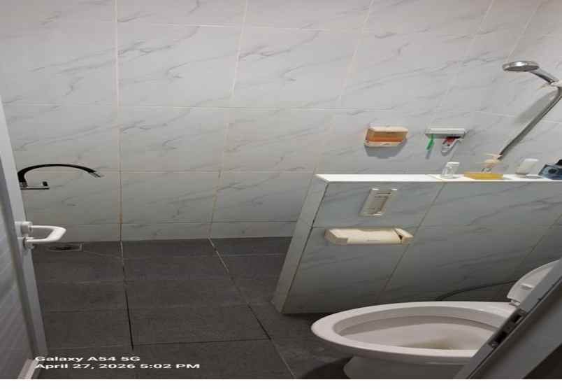 dijual cepat rumah hook 2 lt strategis di bintaro