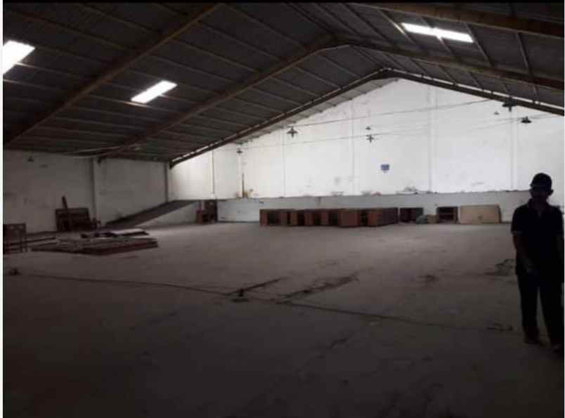 dijual gudang lokasi strategis di sukoharjo