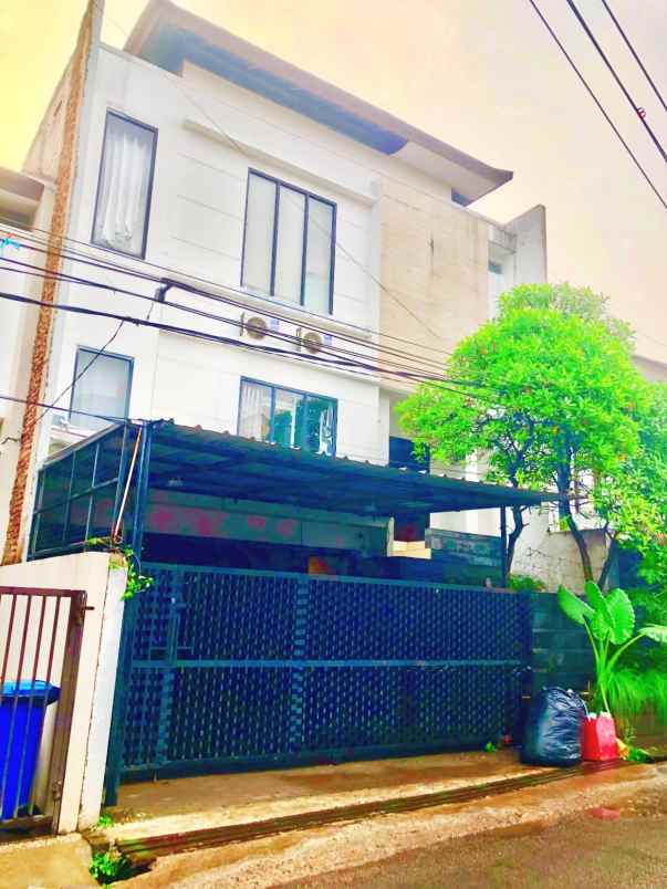 dijual hotel jl budi setra duta bandung