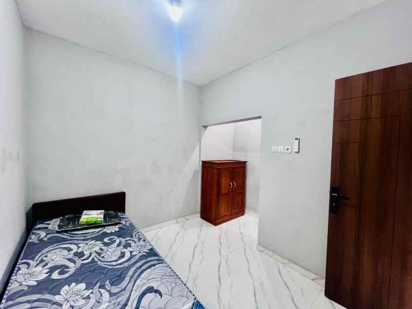 dijual kost ngagel mulyo