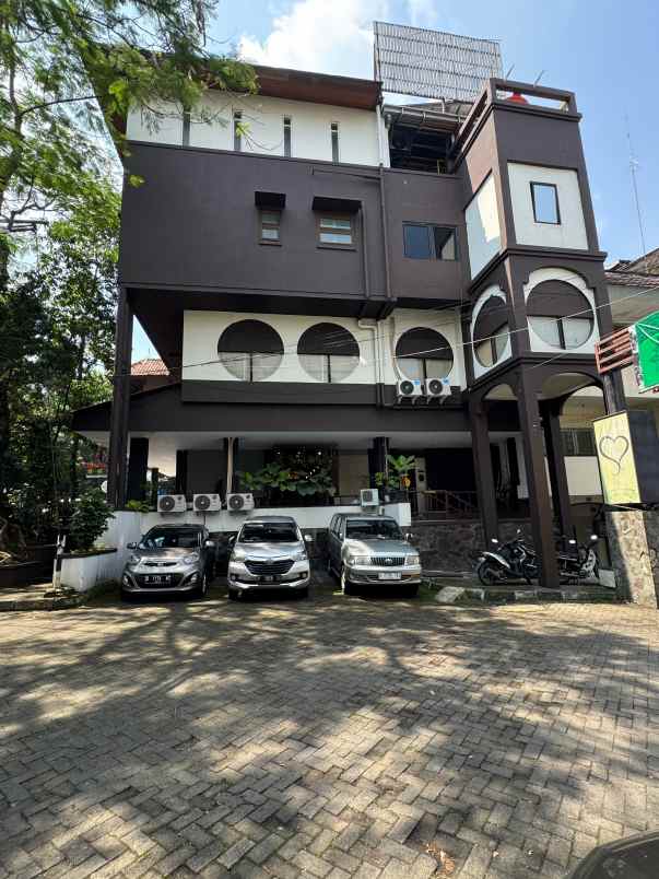 dijual murah ruko setrasari mall