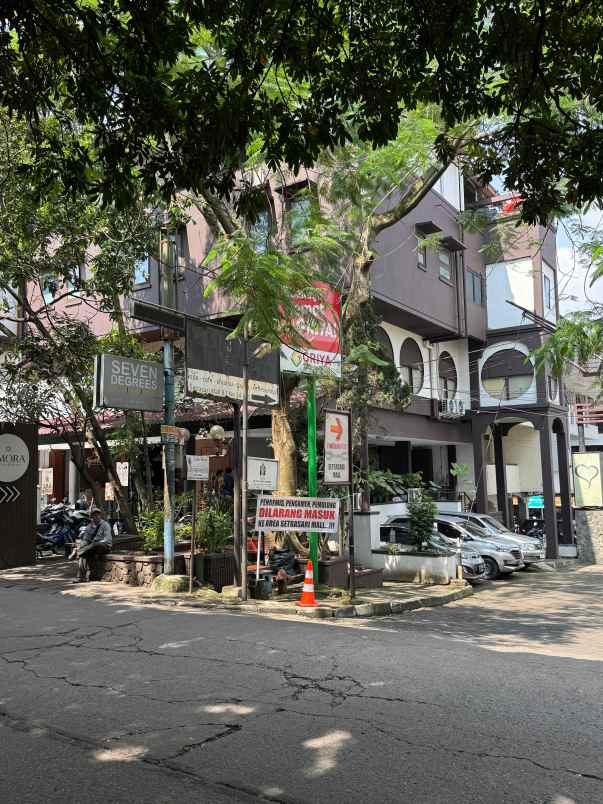 dijual murah ruko setrasari mall